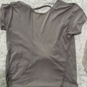 lululemon athletica Gray Short Sleeve Tee